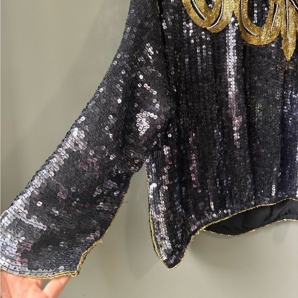 Vintage 80s Sequin Beaded 100% Silk size Small Black Gold Top, Evening - Picture 6 of 6